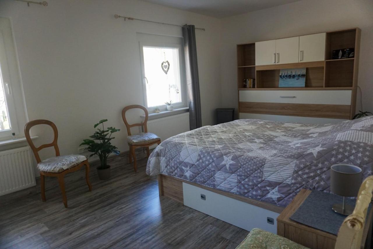 Dat Wittsche Hus - Ferienwohnung An Der Nordsee Wilhelmshaven Exteriör bild